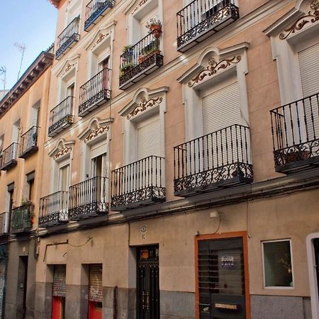 Apartamento Loft de lujo a pasos del prado Madrid Exterior foto